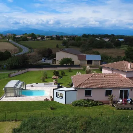 Aux Portes Des Pyrénées Villa