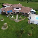 Villa Aux Portes Des Pyrenees *